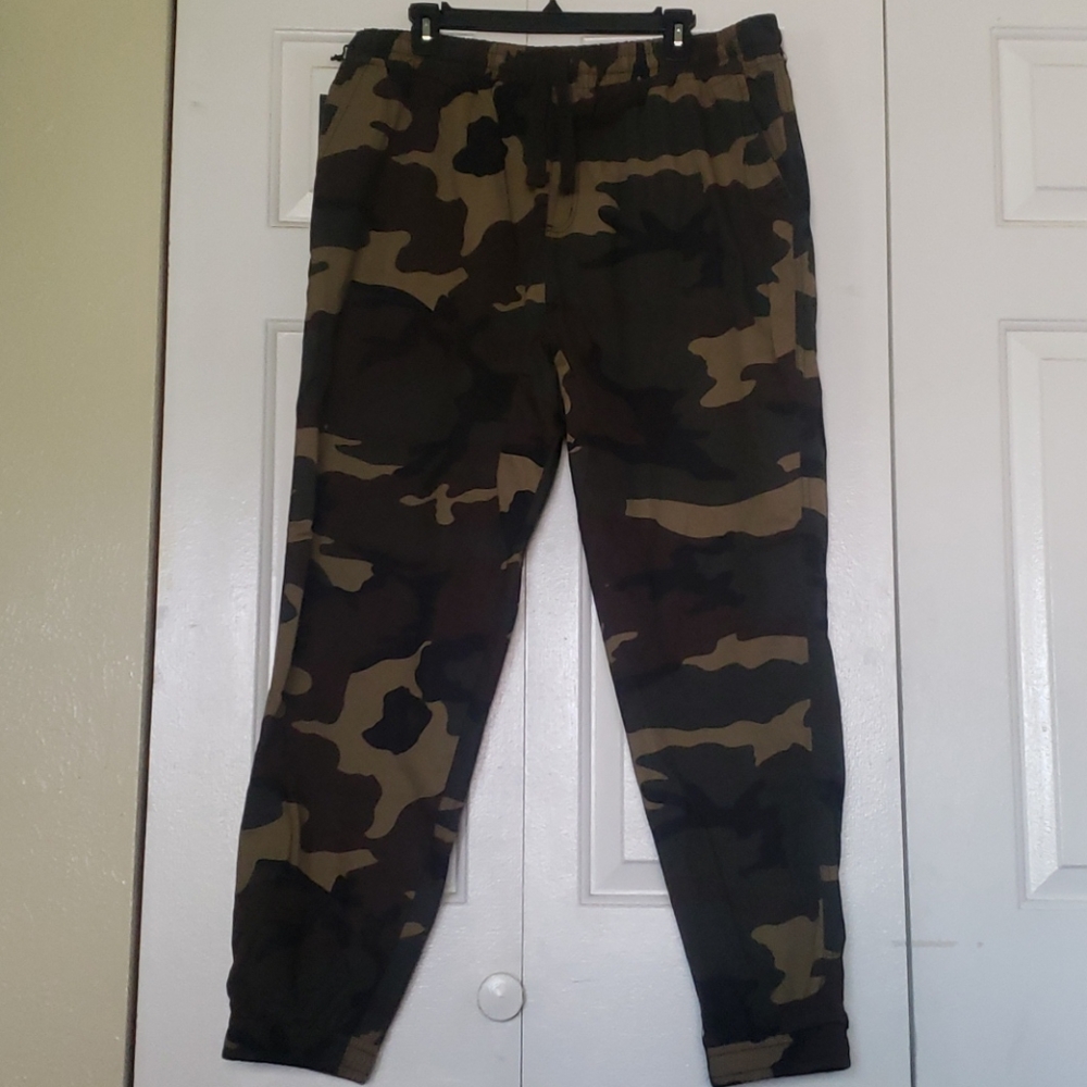 Camo joggers - Picture 2 of 2